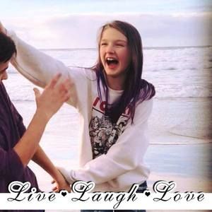 Meet your Posher, Mya